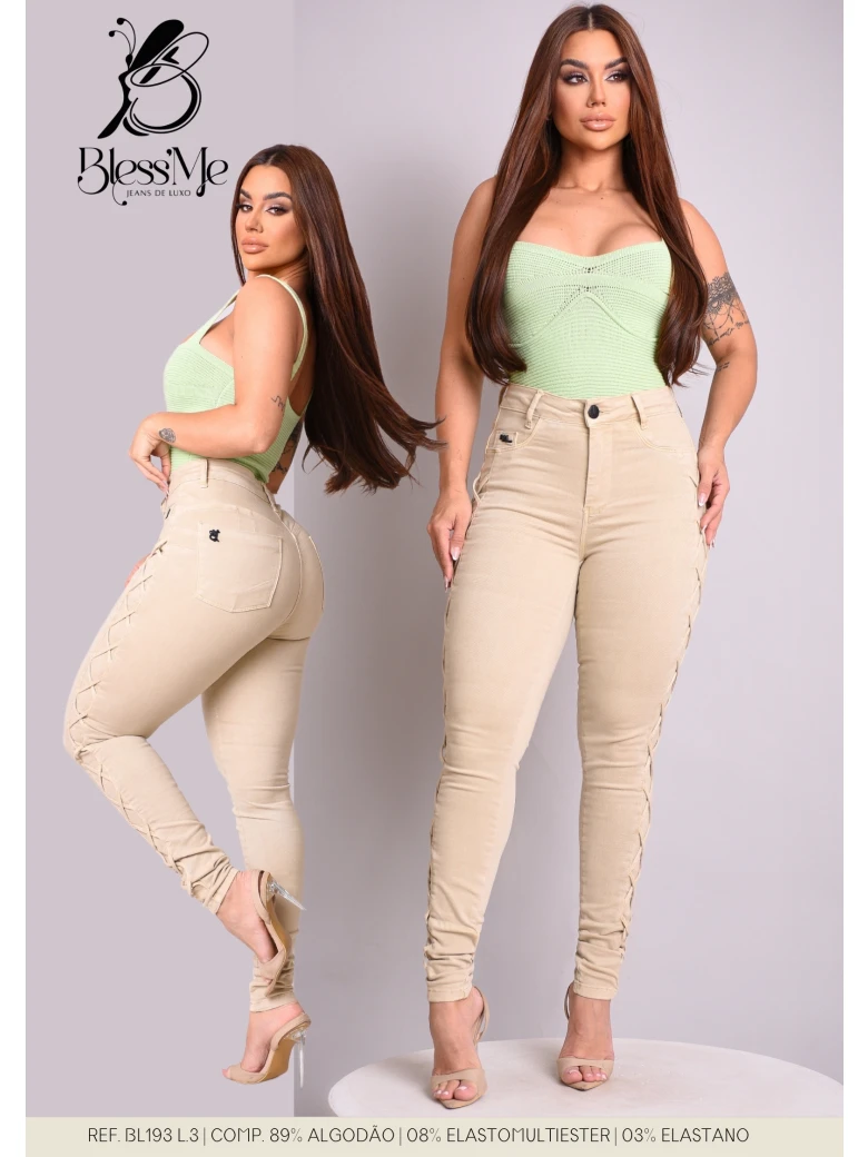 Foto do produto Calça Skinny Collor C/ Trança Lateral
