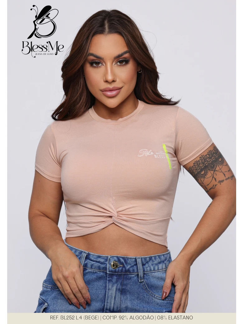 Foto do produto Blusa Feminina Detalhe Frente Estampas Variadas