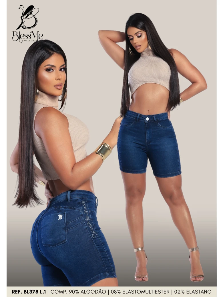 Foto do produto Bermuda Meia Coxa Com Recorte e Bordado