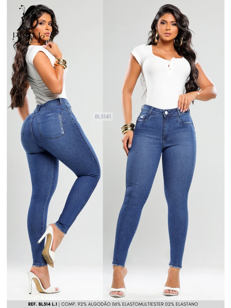 Foto do produto Calça Skinny Bordado Bolso
