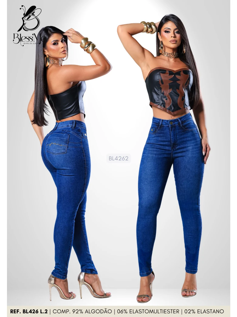Foto do produto Calça Skinny Bordado Bolso Traseiro