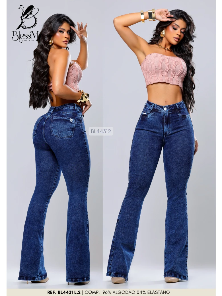 Foto do produto Calça Flare