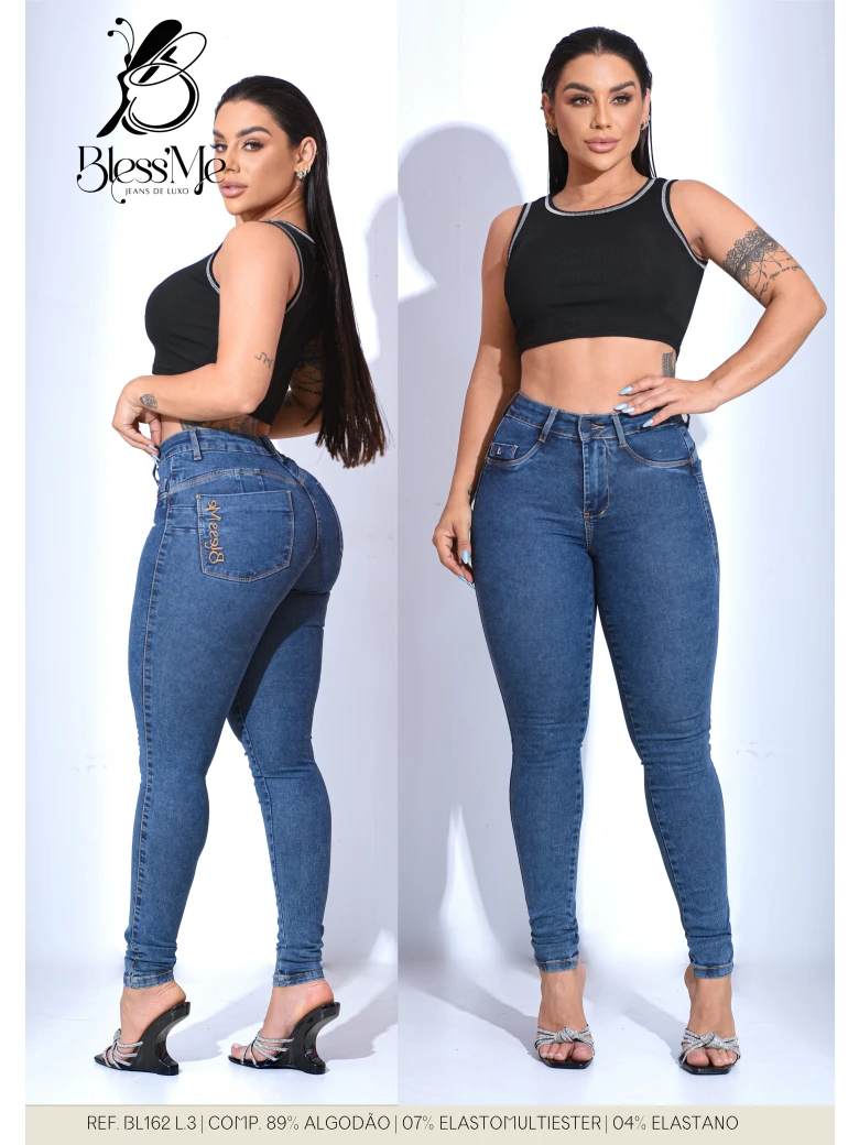 Foto do produto Calça Skinny Tradicional Bordado Bolso Traseiro