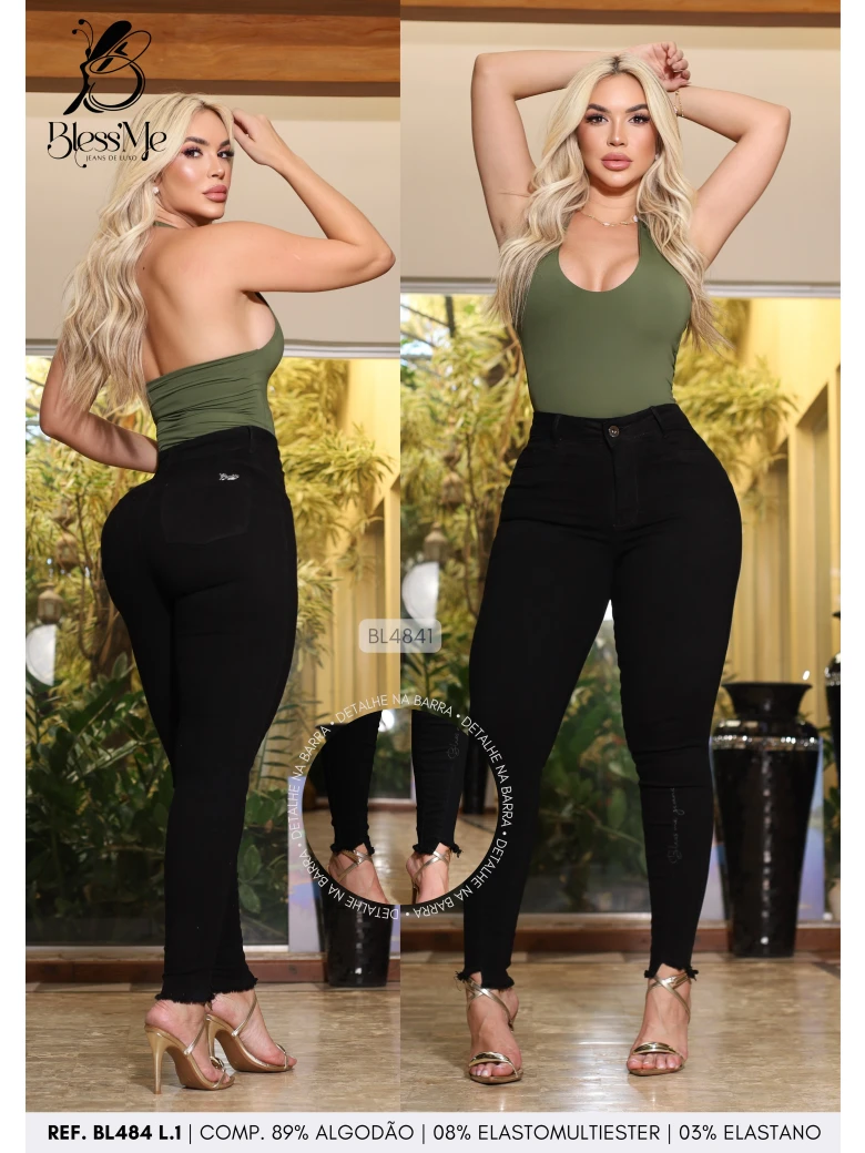 Foto do produto Calça Skinny Barra Assimétrica