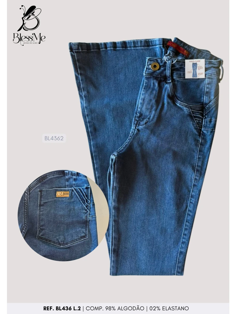 Foto do produto Calça Flare Nervura