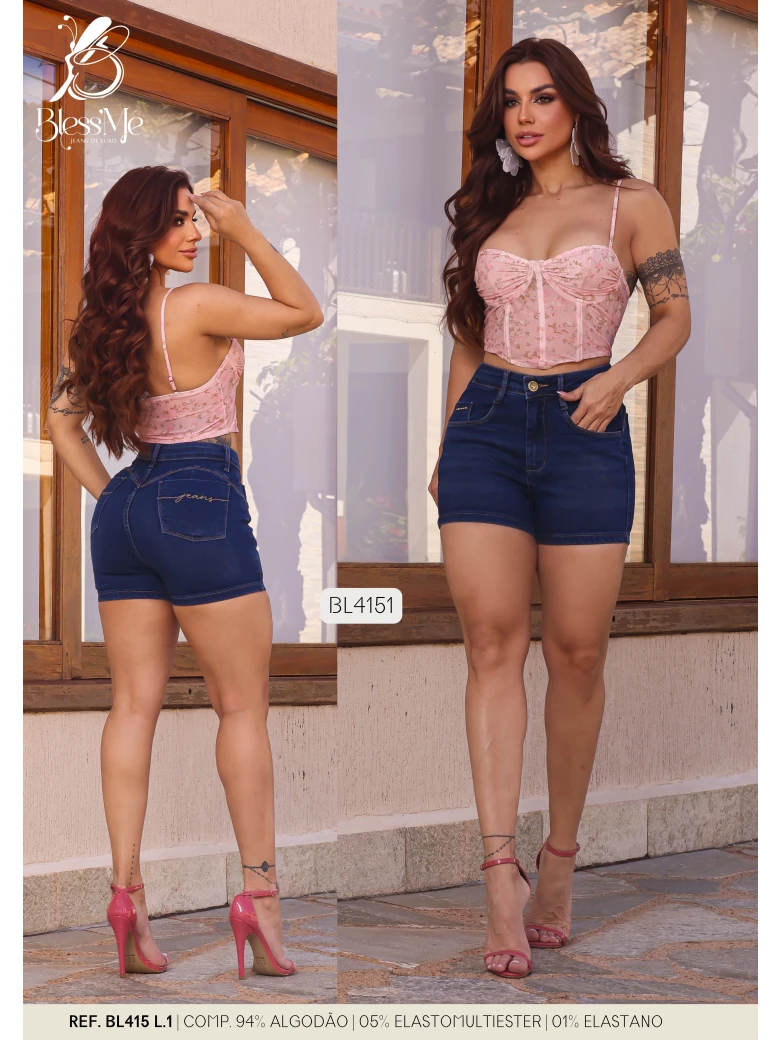 Foto do produto Short Bordado Bolso Traseiro