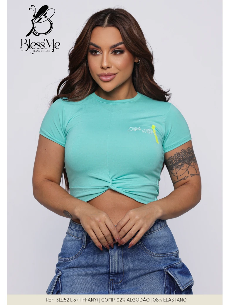 Foto do produto Blusa Feminina Detalhe Frente Estampas Variadas