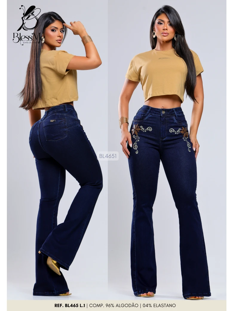 Foto do produto Calça Flare Com Bordado