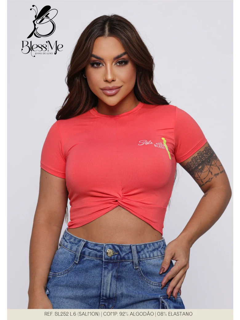 Foto do produto Blusa Feminina Detalhe Frente Estampas Variadas