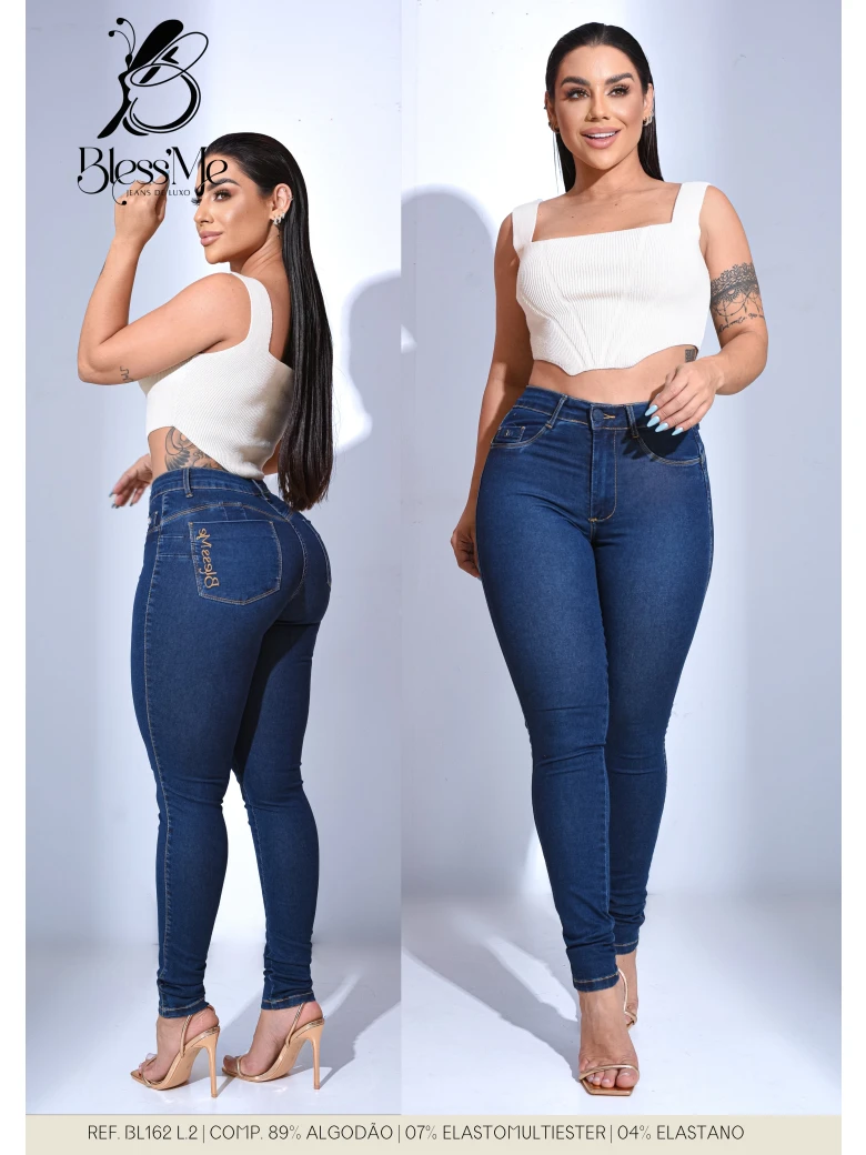 Foto do produto Calça Skinny Tradicional Bordado Bolso Traseiro